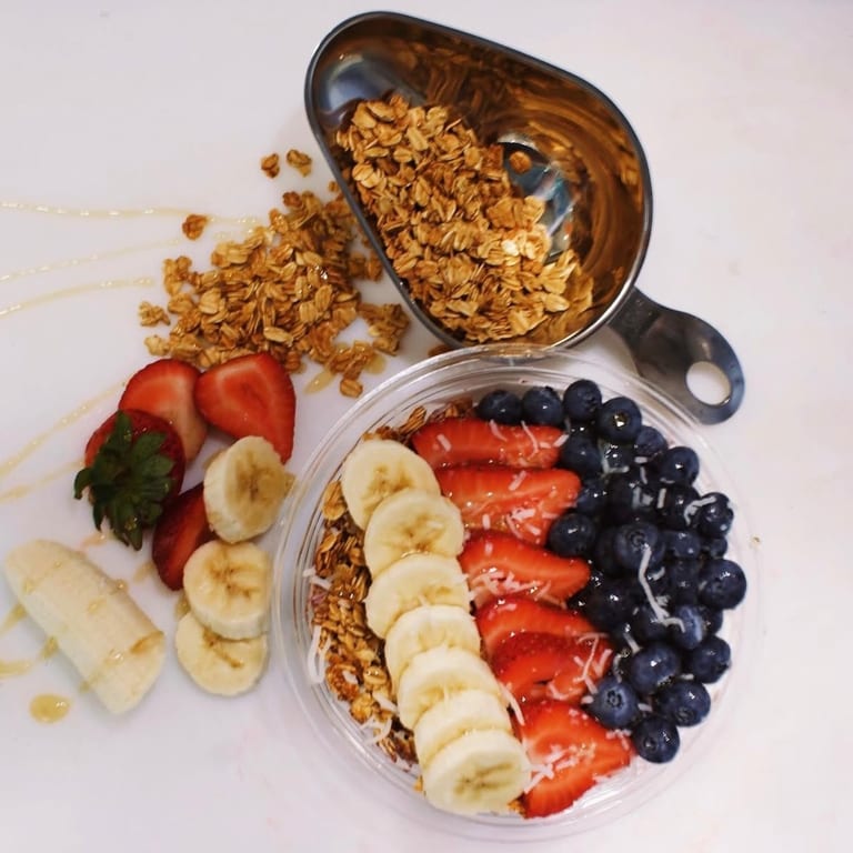 Smoothies and Acai Bowls That Keep You Going