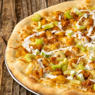 Buffalo Chicken Pizza (1/2 - 14")