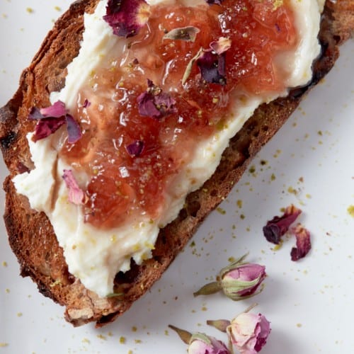 Rose Tartine.