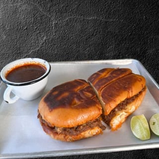 Torta Birria