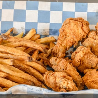 12 piece party wings w/crinkle fries
