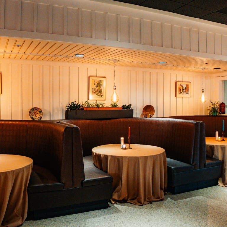 Reserve Your Table🕒