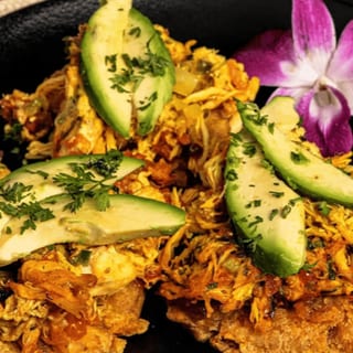 Tostones Pollo