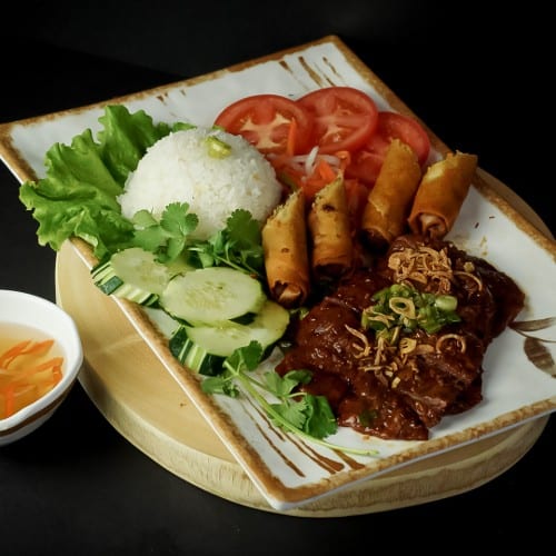 9C Grilled Beef & Egg Rolls with Rice.