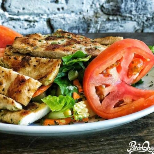 Salada Frango (Chicken Salad).