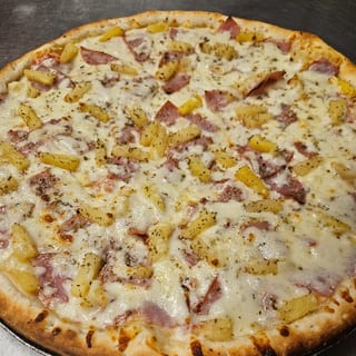 Hawaiian Pizza (Giant)