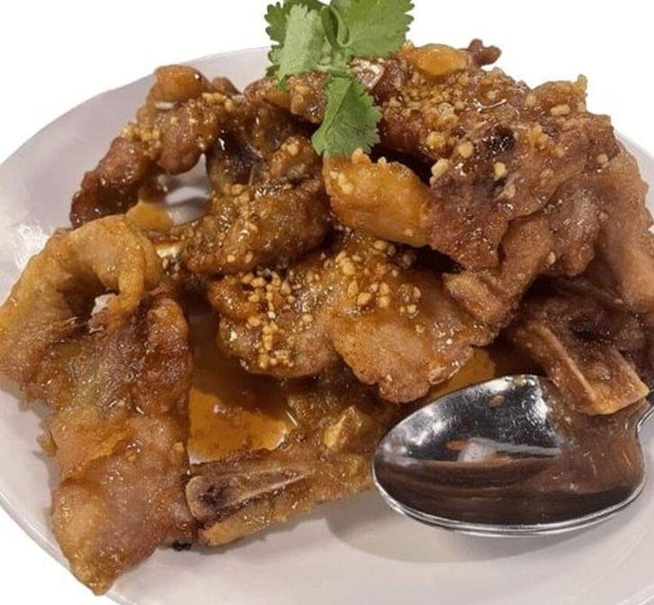 Honey & Garlic Pork Ribs / 蜜汁蒜香肉骨.