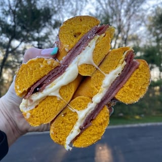 Meat, Egg & CH Sandwich