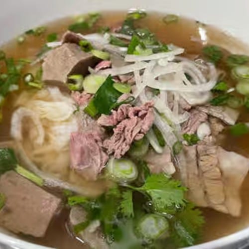 1. Phở Dena Special.