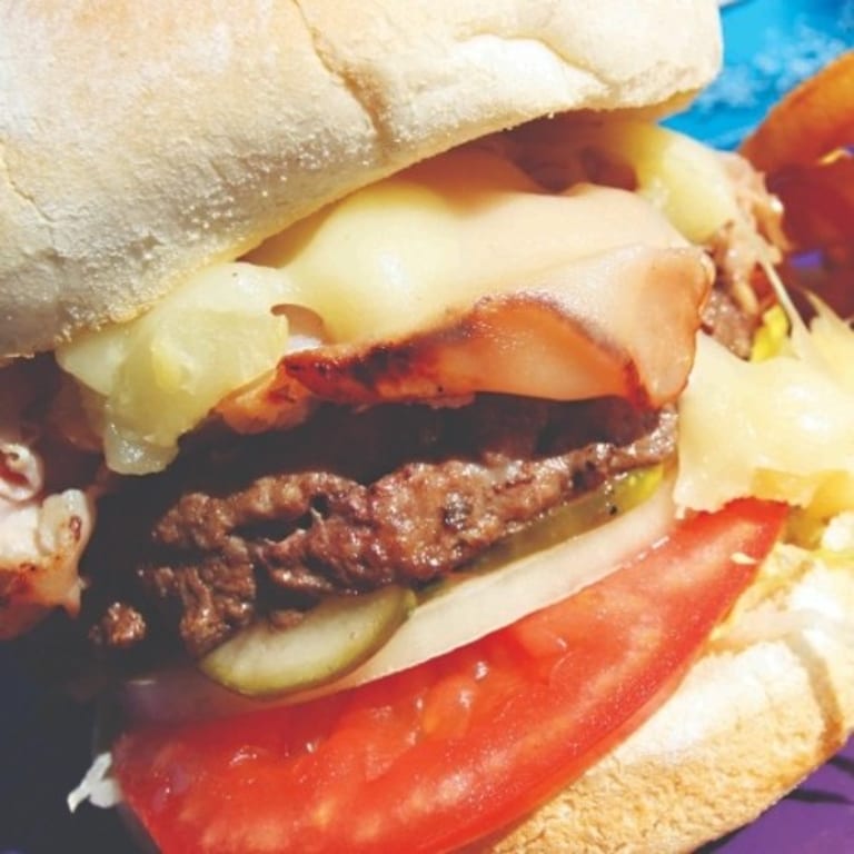 Crunchy Onion Rings: A Perfect Side for Burgers