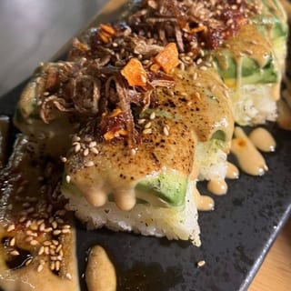 Roasted Miso Avocado Roll (8 Pieces)