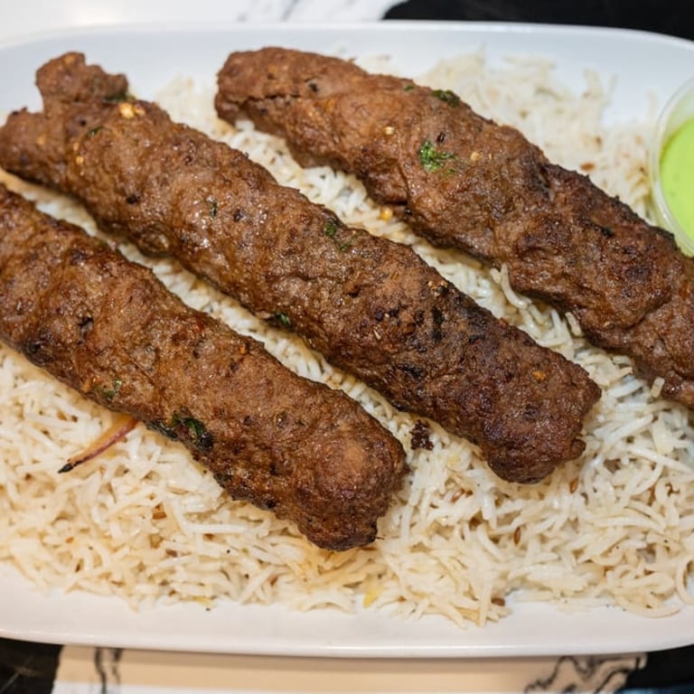 Takeout Delights: Indian & Pakistani Cuisine