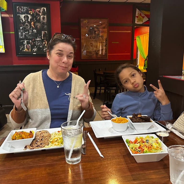 Join Us for Lunch or Dinner! 🍛🥗