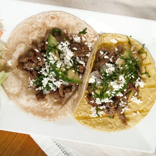 Bistek "Los Famosos" Taco.
