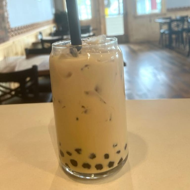 Milk Tea Delights: A Refreshing Beverage Option