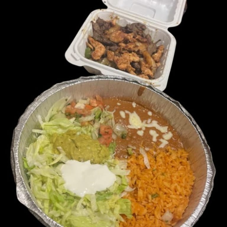 Fajita Nachos: A Tex-Mex Delight