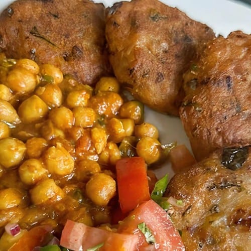 Allo Tikka with Chole.