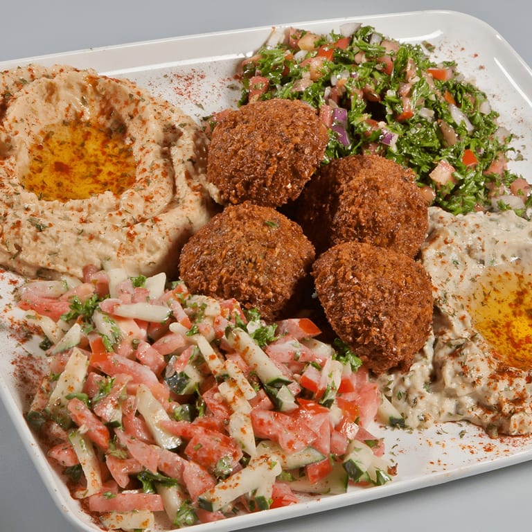 Jerusalem Salad Fresh, Flavorful, and Crisp