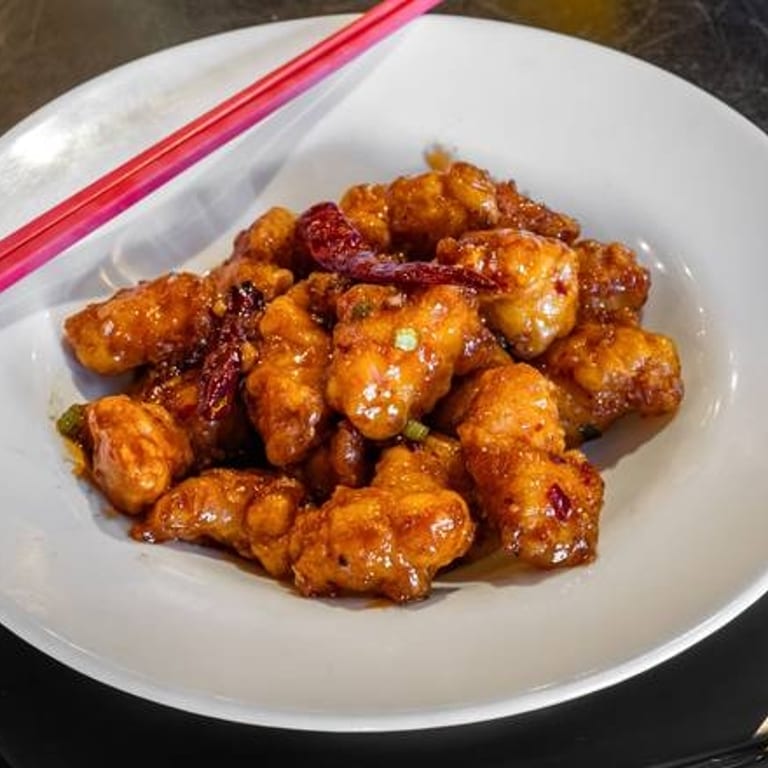 Crave-Worthy Fried Noodles: Asian Fusion Delights