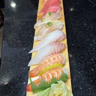 Nigiri Sushi (10pc)