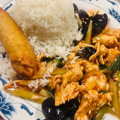 Chicken with Garlic Sauce.