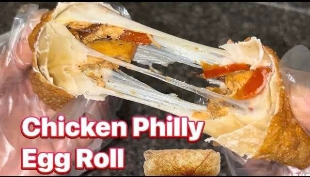 (3) Philly Chicken ๐ Egg Roll Combo.