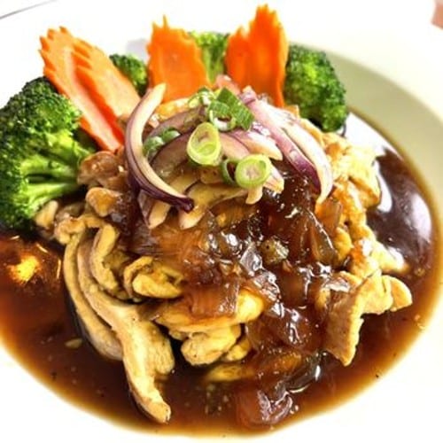 Tamarind Chicken or Tofu Chef Recommended.