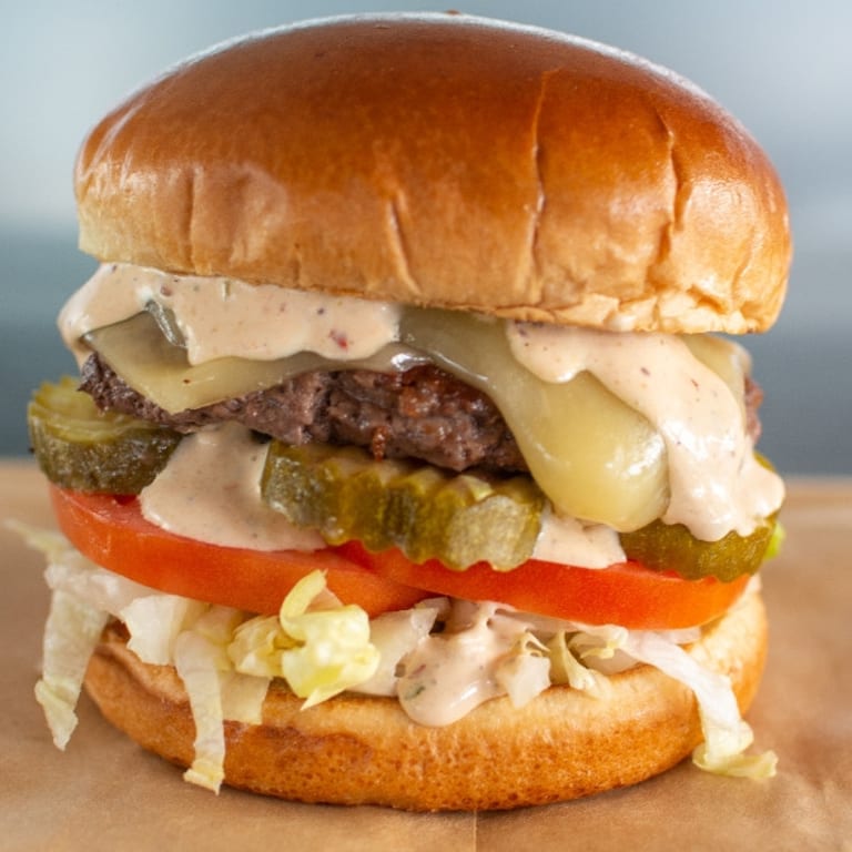 Fast Food Delivery: Burgers, Hot Dogs, Desserts