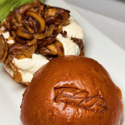 Franco Burger (8 Oz.).