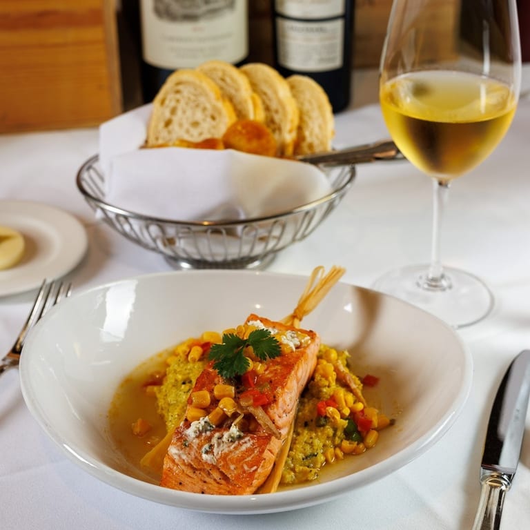 Where Ordering Is a Cinch, Dining Is an Event