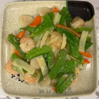 S11. Shrimp with Snow Peas