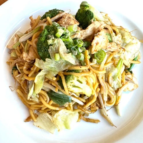 Lo Mein (D).
