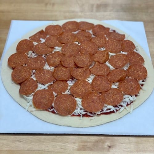Large 14" One Topping (Serves 3-4 People).