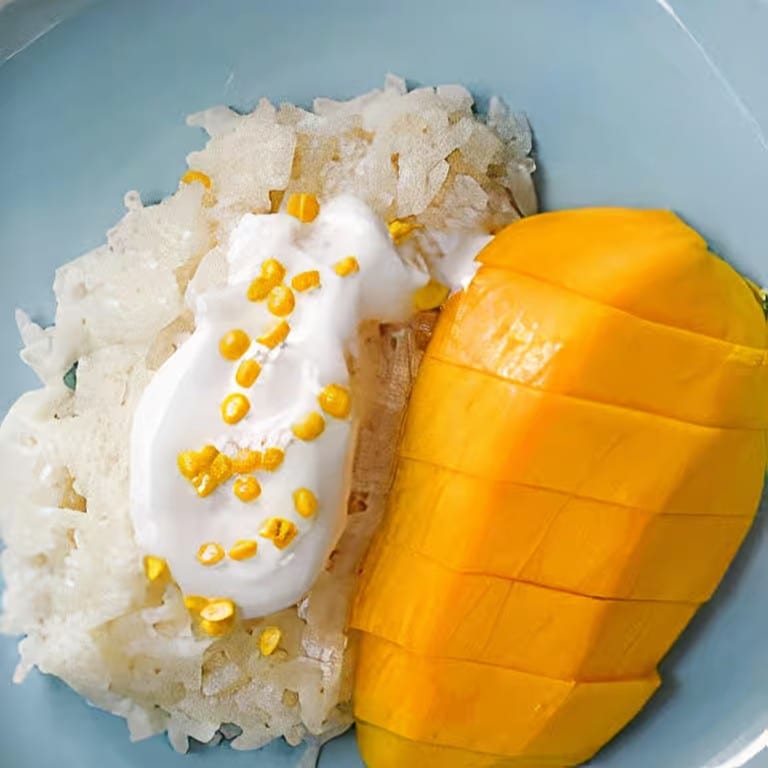 Sweet Mango with Sticky Rice.
