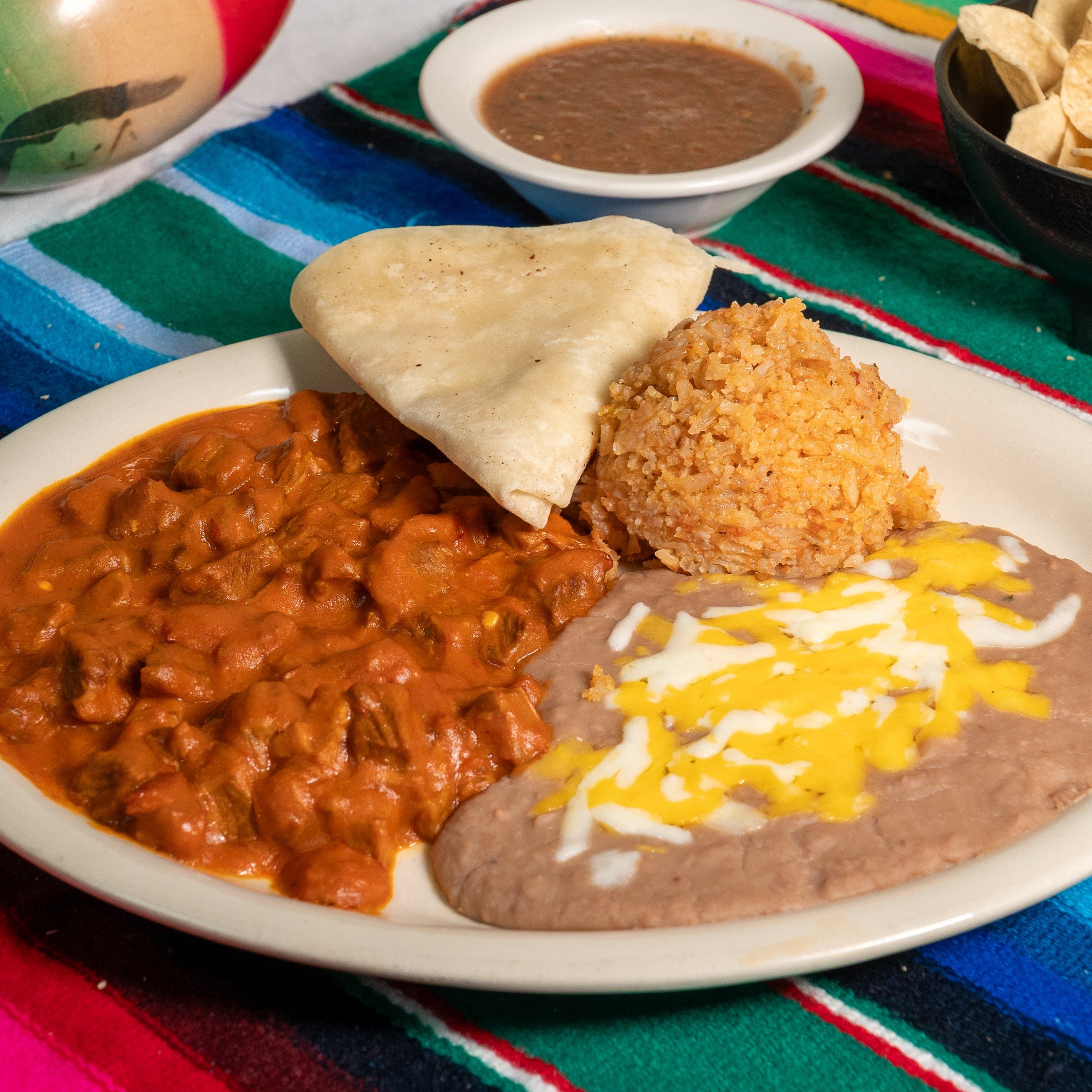 Lunch Red or Green Chili Meat Plate.