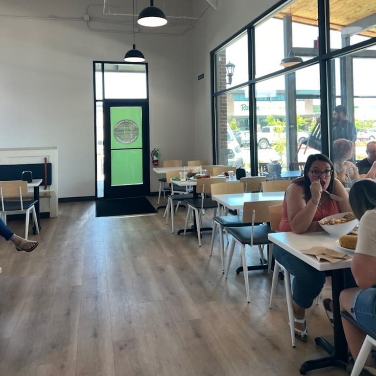 Why You’ll Love Dining with Us 🥗