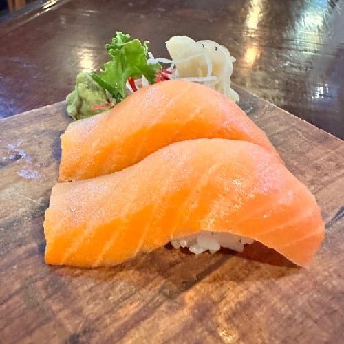 Smoked Salmon (Nigiri).
