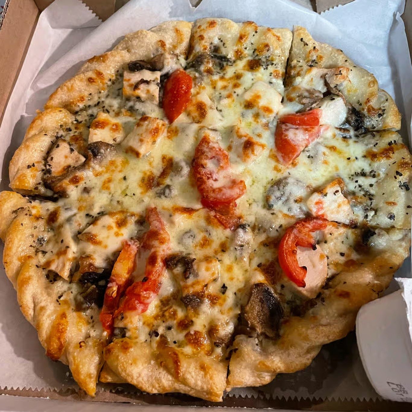 Tuscan Chicken Pizza (Small 10").