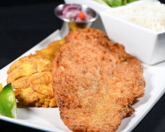 Fried Fish / Filete De Pescado Frito.