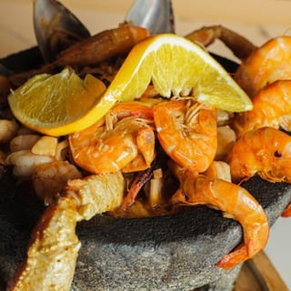 Molcajete Cora Platter