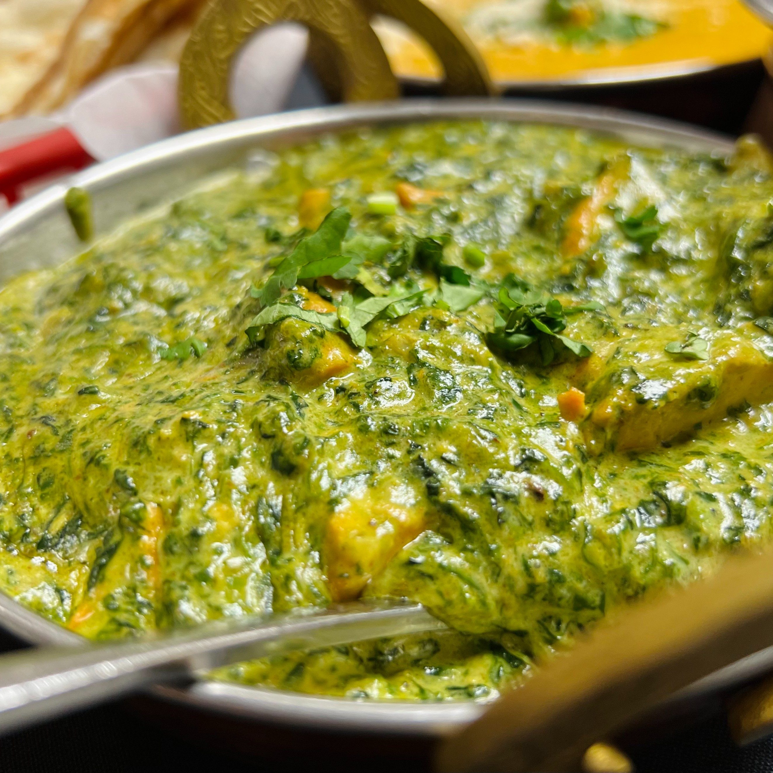 Chicken Tikka Saag (Spinach) (GF).