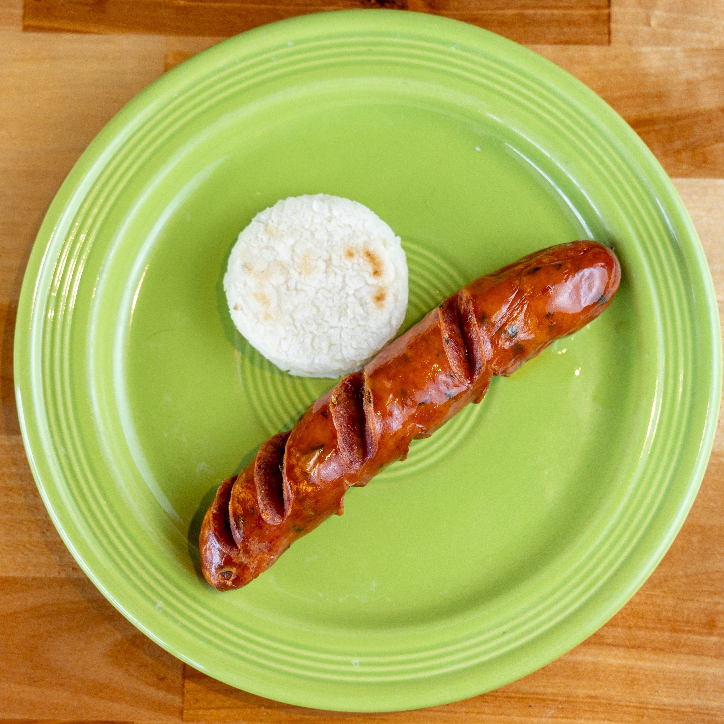 Salchichon con Arepita.