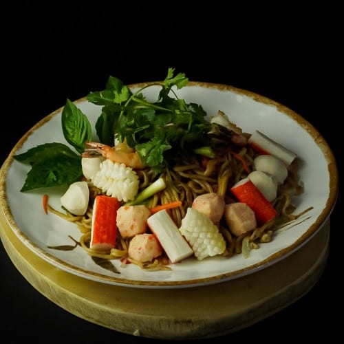 1D Seafood Combo Lo Mein.