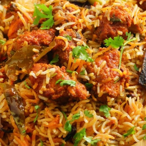 **Pariwaar Special Chicken Dum Biryani (Boneless - 65)**.