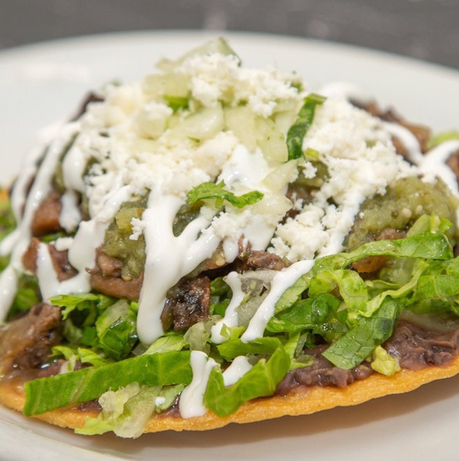 Tostada - Champiñones Con Epazote.