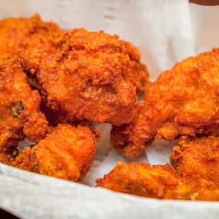 Buffalo Wings (8)