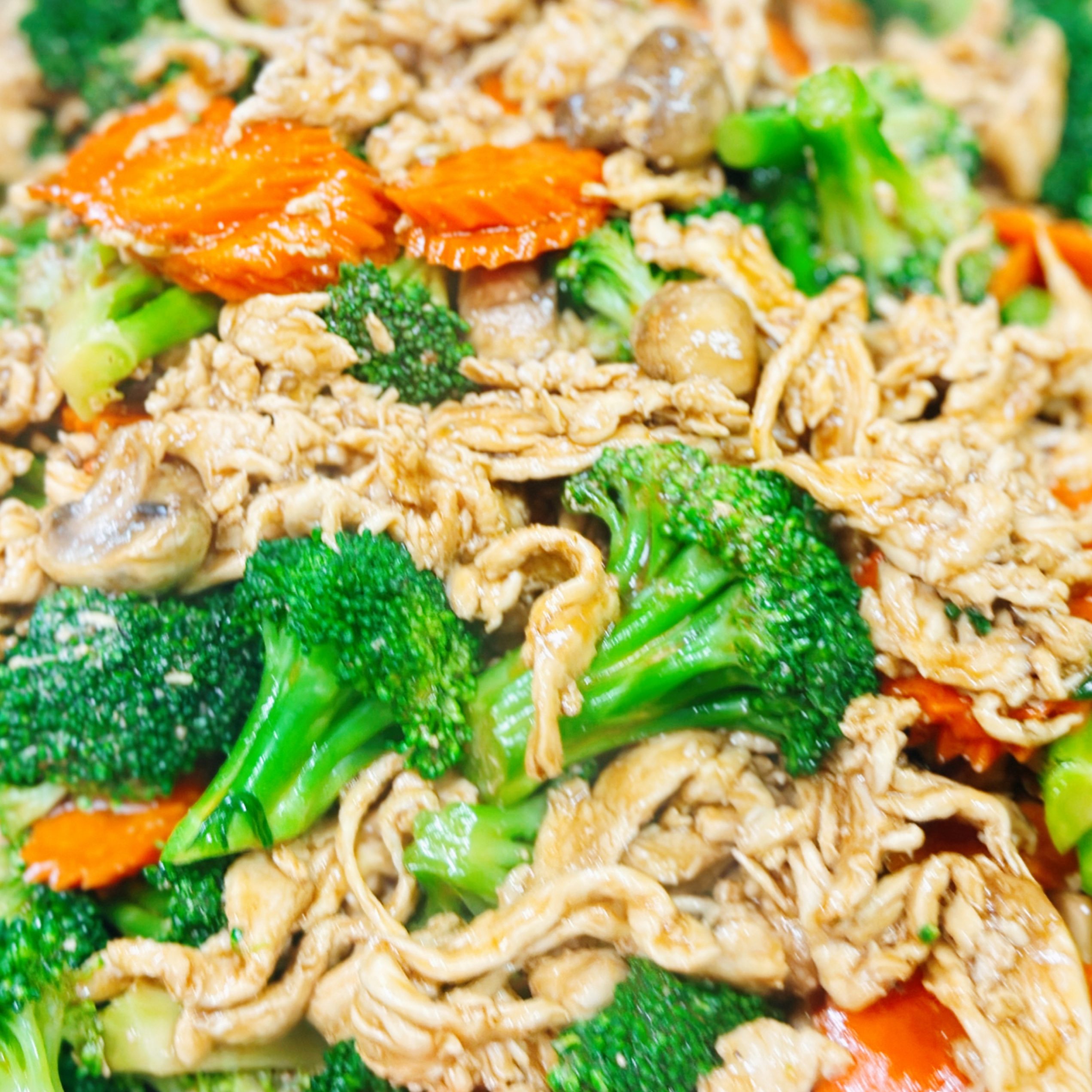 Stir-fried Broccoli with Garlic (Served with Rice).