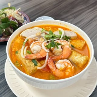 Crab Tomato Noodles (BUN RIEU)