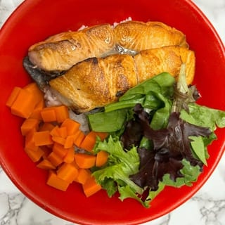 Garlic Salmon Bowl