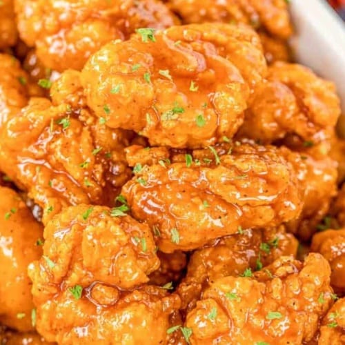 10 Boneless Wings & Side of Fries (La Nova Brand).